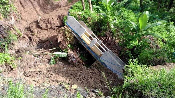 Pergerakan tanah di Bandung Barat