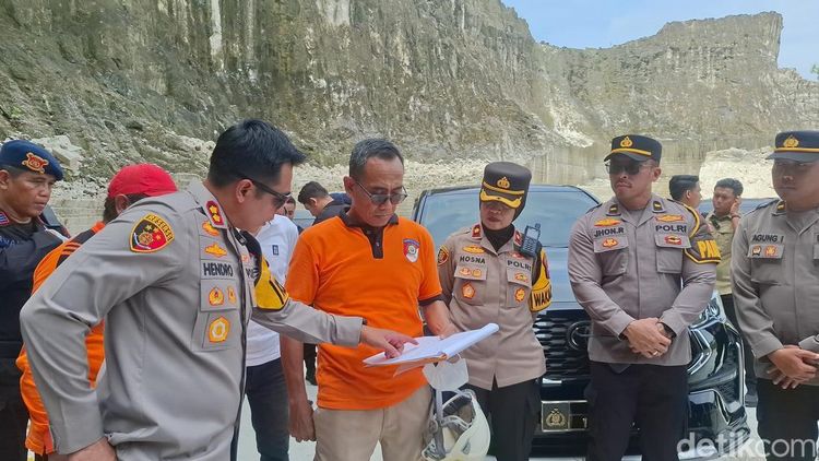 Polisi Olah TKP 6 Santri Tewas di Bekas Galian C Bangkalan