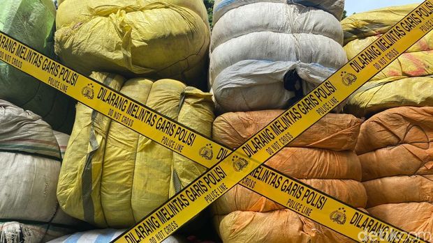 Polda Metro Bongkar Kasus Pakaian Bekas Impor Ilegal Senilai Rp 4 Miliar