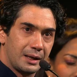 Air Mata Reza Rahadian Usai Film Pangku Sabet 4 Piala Citra