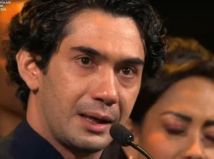 Air Mata Reza Rahadian Usai Film Pangku Sabet 4 Piala Citra