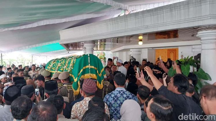 Potret Suasana Duka di Rumah Jabatan Walkot Malang Usai Istri Wafat