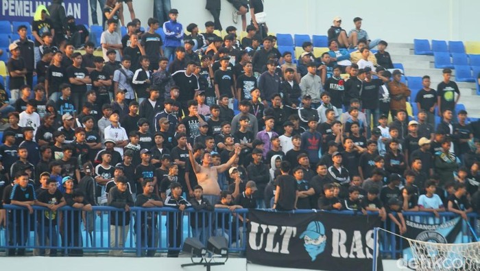 Suporter Persela Lamongan