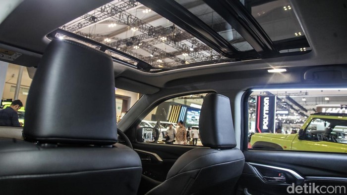 PT Suzuki Indomobil Sales (SIS) meluncurkan Suzuki Grand Vitara terbaru di pameran Gaikindo Jakarta Auto Week atau GJAW 2025 di ICE BSD City, Tangerang, Jumat (21/11/2025). Kendaraan tersebut mendapat pembaruan minor dibandingkan model sebelumnya.