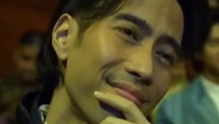 Sebelumnya, Vidi Aldiano, menyampaikan akan hiatus demi kesehatannya. Momen itu disampaikan dalam Instagram miliknya. Foto: Instagram/@vidialdiano