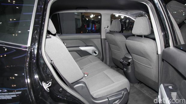 VinFast, merek kendaraan listrik Vietnam di bawah Vingroup, menghadirkan dua model baru pada ajang Gaikindo Jakarta Auto Week (GJAW) 2025 di ICE BSD City, Jumat (21/11/2025).