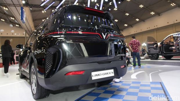 VinFast, merek kendaraan listrik Vietnam di bawah Vingroup, menghadirkan dua model baru pada ajang Gaikindo Jakarta Auto Week (GJAW) 2025 di ICE BSD City, Jumat (21/11/2025).