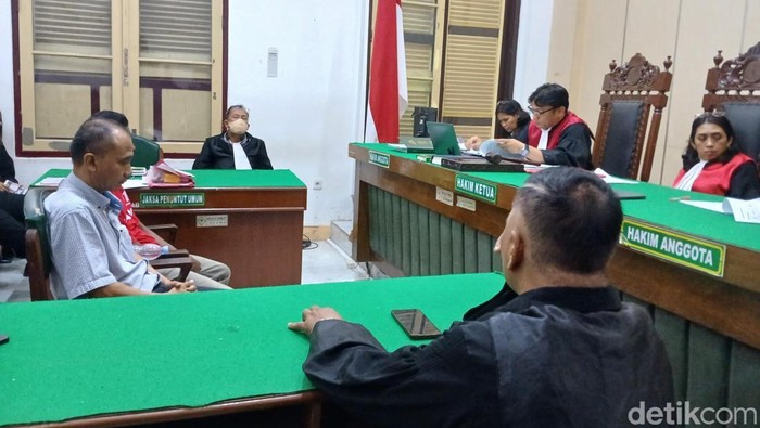 Wakil Rektor Universitas Darma Agung Medan Yudi Saputra Divonis 6 Bulan Penjara di PN Medan. (Foto: Juita Sinuhaji/detikSumut).
