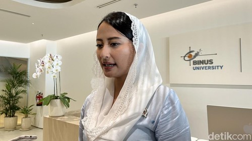 Wamendag Dyah Roro Esti saat ditemui di Apple Academy di Kuta, Badung, Jumat (21/11/2025).