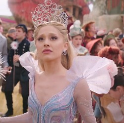 Strategi Berbahaya Universal untuk Wicked Berbuah Rekor Box Office