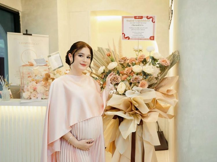 Potret Menawan Eks Istri Aditya Zoni, Yasmine Ow yang Lagi Hamil