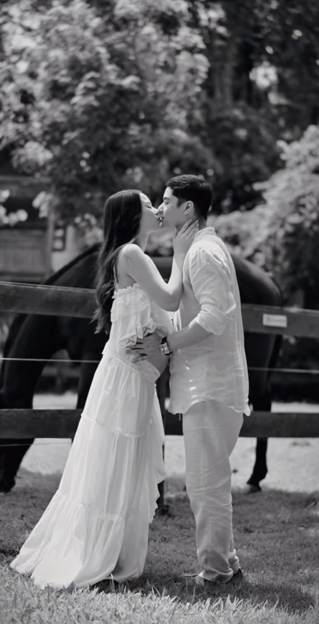 Al Ghazali dan Alyssa diketahui resmi menikah pada 16 Juni 2025. Kini pernikahannya akan semakin lengkap dengan bertambahnya anggota keluarga baru yang akan segera lahir. Foto: Instagram/@alghazali7/@alyssadaguise