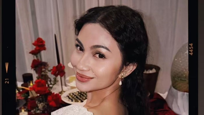 Ariel Tatum rayakan ulang tahun ke-29.