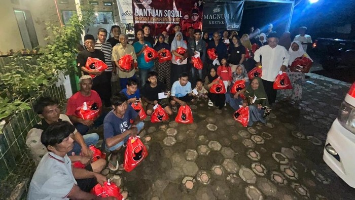 Banjir-Puting Beliung Rusak 92 Rumah di Cilacap, Kaisar KKSP Beri Bantuan