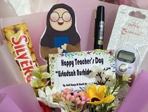 35+ Inspirasi Kado Hari Guru 2025 yang Berkesan, Unik, dan Bermanfaat