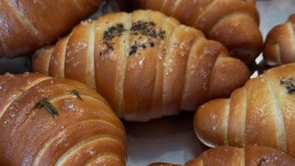 Crunchy Gurih! Ini 7 Salt Bread di Jakarta Incaran Foodies