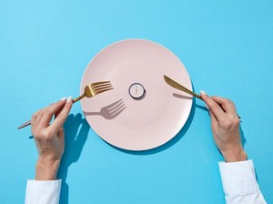 Dokter Ungkap 7 Makanan dan Minuman yang Pantang Dikonsumsi Saat Perut Kosong