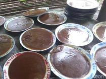 Mencicipi Manis dan Legitnya Kue Talam Pandan Khas Bengkulu