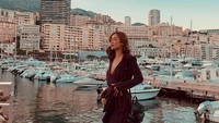 Sanly juga liburan ke Monte Carlo, Monako. Foto-fotonya pun berbicara tentang keindahan Monako. (Instagram)