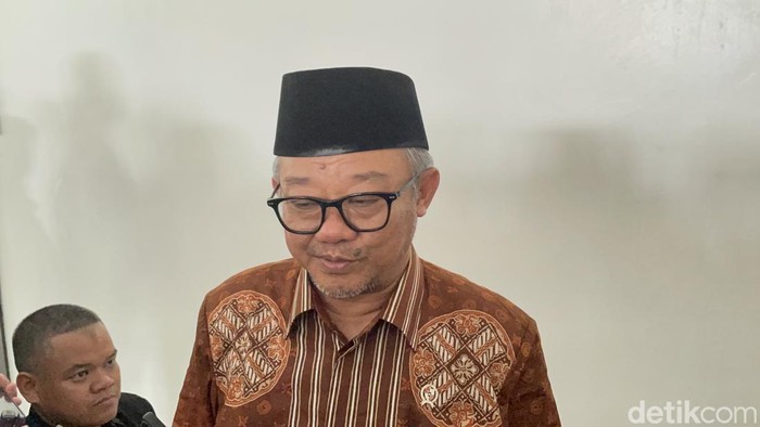 Menteri Pendidikan Dasar dan Menengah Abdul Mu’ti menghadiri Milad Muhammadiyah dan Universitas Muhammadiyah Kudus (UMKU), Sabtu (22/11/2025).