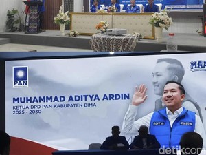 Zulhas Tunjuk Aditya Ardin Ketua PAN Bima, Feri Sofiyan di Kota Bima