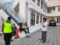 Remaja Nangis di Pagar Masjid Prambanan Klaten, Terungkap Jalan dari Jogja