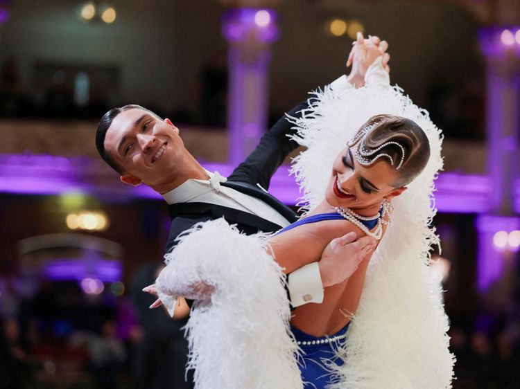 Pesona Gerak dan Ritme Kejuaraan Tari Inggris Rayakan Setengah Abad