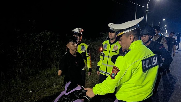 Balap Liar di Jalan Lintas Timur Bangka Dibubarkan Polisi