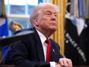 Menanti Keputusan Trump soal Intervensi Iran yang Dilanda Demo Besar