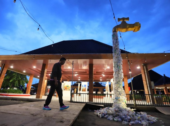 Ragam koleksi seni yang dipamerkan di Mojo Festival