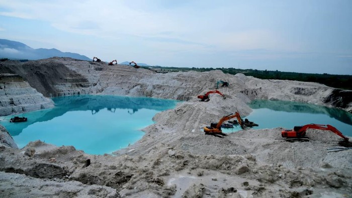Satgas PKG tindak tambang timah ilegal di Bangka Tengah, Kepulauan Bangka Belitung (Babel). (dok Puspen TNI)