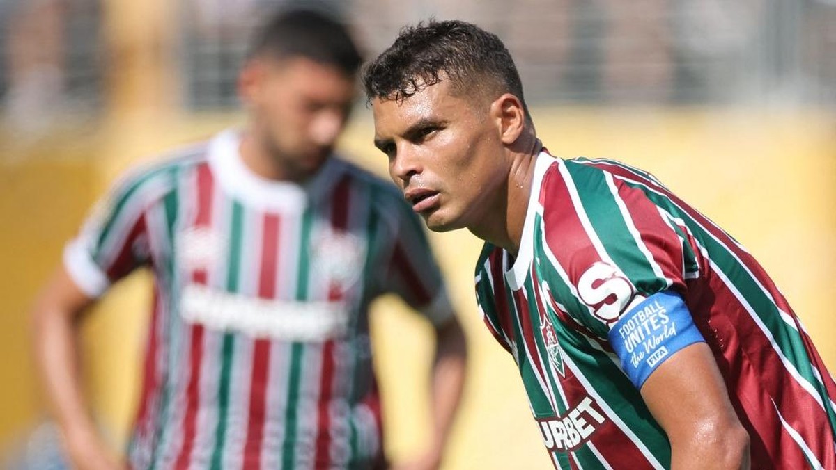 Bek veteran Brasil Thiago Silva akan kembali ke AC Milan di musim dingin nanti? (Foto: Getty Images via AFP/ALEX GRIMM)