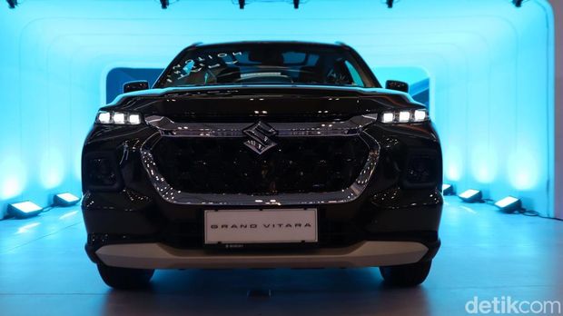 Suzuki Grand Vitara terbaru.