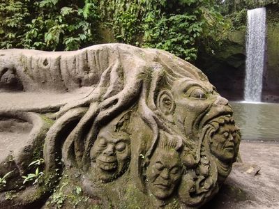 Pesona Air Terjun Tibumana: Gerojokan dengan Spot Foto Instagramable