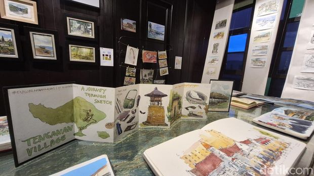 Total 331 sketsa di atas kertas dan juga 90 sketchbook dari Urban Sketchers Bali yang dipajang mulai 22 November 2025 hingga 17 Januari 2026 di Restoran Masa Masa.