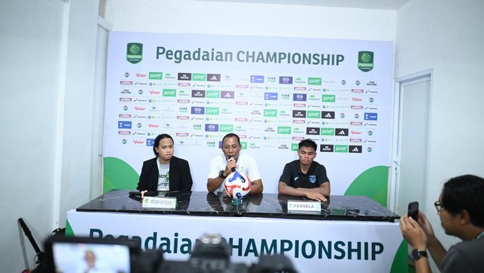 Asisten Pelatih Persela Ragil Sudirman