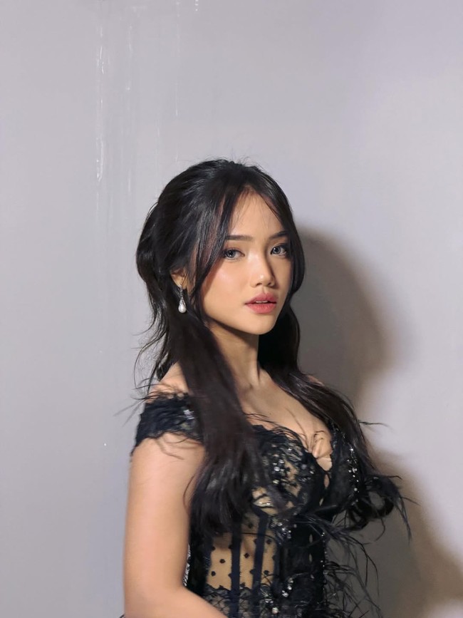 Nama Fuji kembali jadi perbincangan usai berhasil menempati daftar 100 wajah tercantik di dunia versi TC Candler. Momen tersebut menjadi yang pertama untuk Fuji. Foto: dok Instagram fuji_an