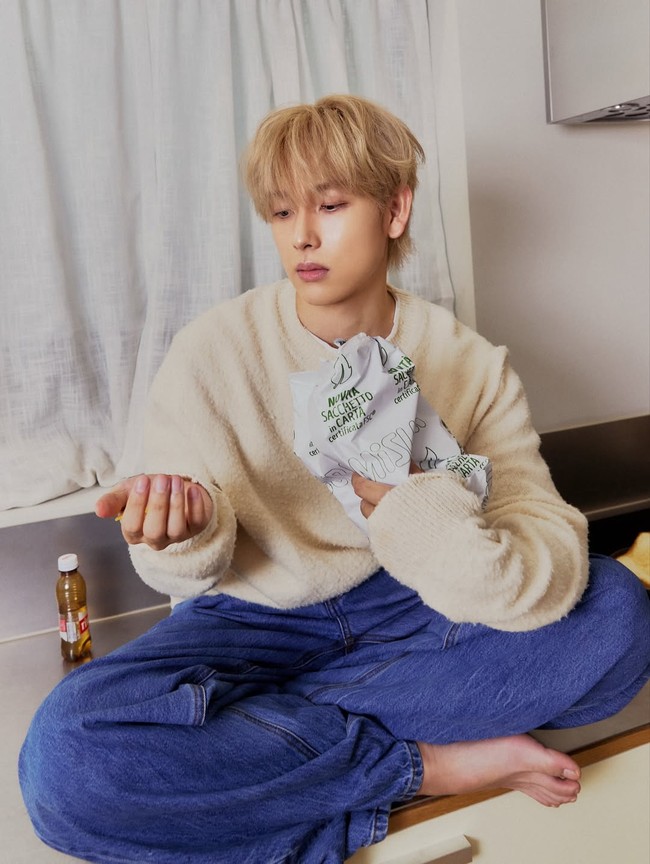 Selama ini, Im Siwan kerap mengisi soundtrack untuk drama yang dibintanginya seperti Misaeng, Run On, hingga Boyhood. Namun, ini adalah kali pertama ia menggarap album solo, dengan lima judul lagu. Foto: dok. SM Entertainment