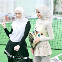 Nama Inara belakangan kembali disorot karena ramai digosipkan menjadi selingkuhan pria beristri. Gosip tersebut bermula dari pemilik akun Instagram @wardatinamawa yang membongkar dugaan perselingkuhan suaminya dengan artis berinisial IR. Banyak yang kemudian mengaitkannya dengan Inara Rusli. Foto: Instagram/@mommy_starla