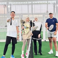 Hingga kini pihak Inara belum menanggapi gosip yang beredar. Namun terlihat ia kini membatasi jumlah komentar di unggahan-unggahan Instagramnya. Foto: Instagram/@mommy_starla