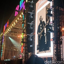 Jikustik Ajak Ponky Barata Manggung Bareng di Remember November Yokjakarta