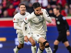 Kevin Diks Dapat Rating Oke di Laga Heidenheim Vs Moenchengladbach