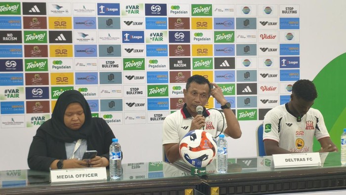 Pelatih Deltras FC Widodo C. Putro