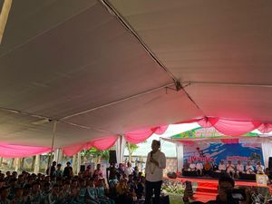 Bupati Fawait Ajak Siswa SMPN 1 Kencong Cegah Pernikahan Dini