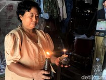 Kehidupan Malam Manusia Hutan Mojokerto-Jombang Diterangi Panel Surya