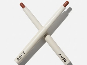 Mencoba Tren Blurred Lip Liner dengan Produk Viral Ini