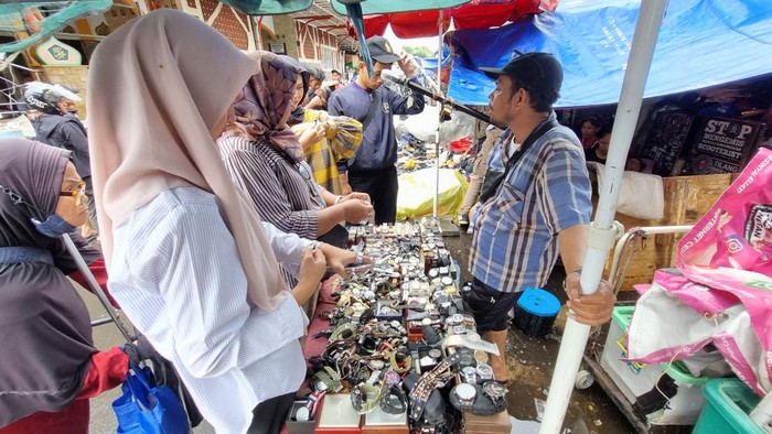 Suasana Pasar Loak di Jatinegara, Jakarta Timur (Taufiq/detikcom)