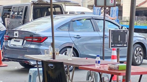 Toyota Vios Hybrid sedang dites di Malaysia