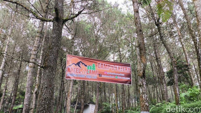 Wisata alam Tenjo Laut Kuningan.