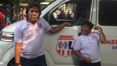 Adul Nangis Berkali-kali di Luar Negeri hingga Dibawa Polisi Gegara Komeng